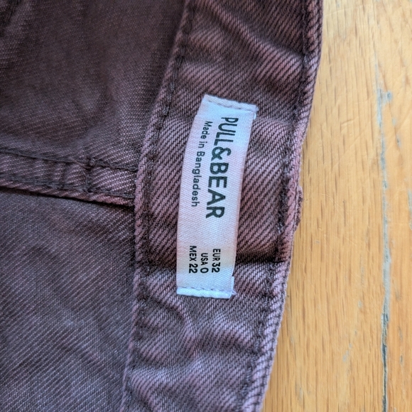 37. Pull&Bear Chocolate Denim Shorts - Picture 3 of 5